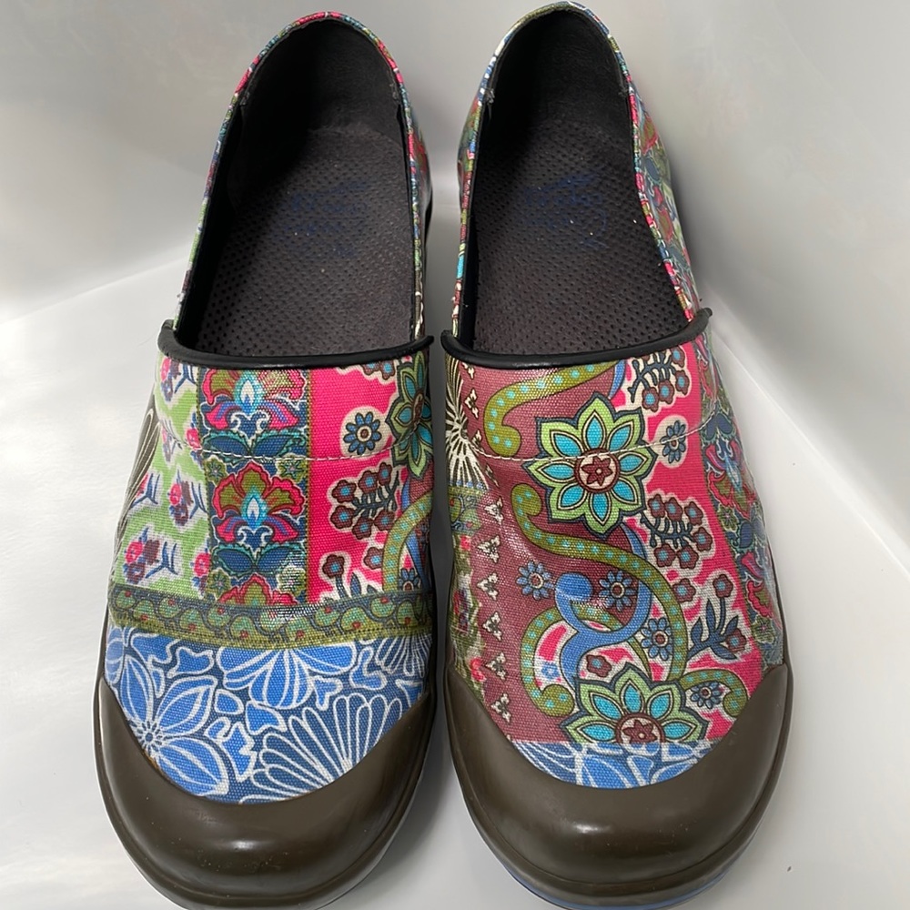 Dansko Vegan Clogs Size 41 - image 1